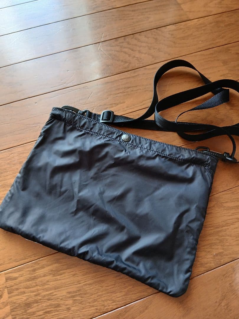 もも♡　THE NORTH FACE Supreme ショルダーバッグ