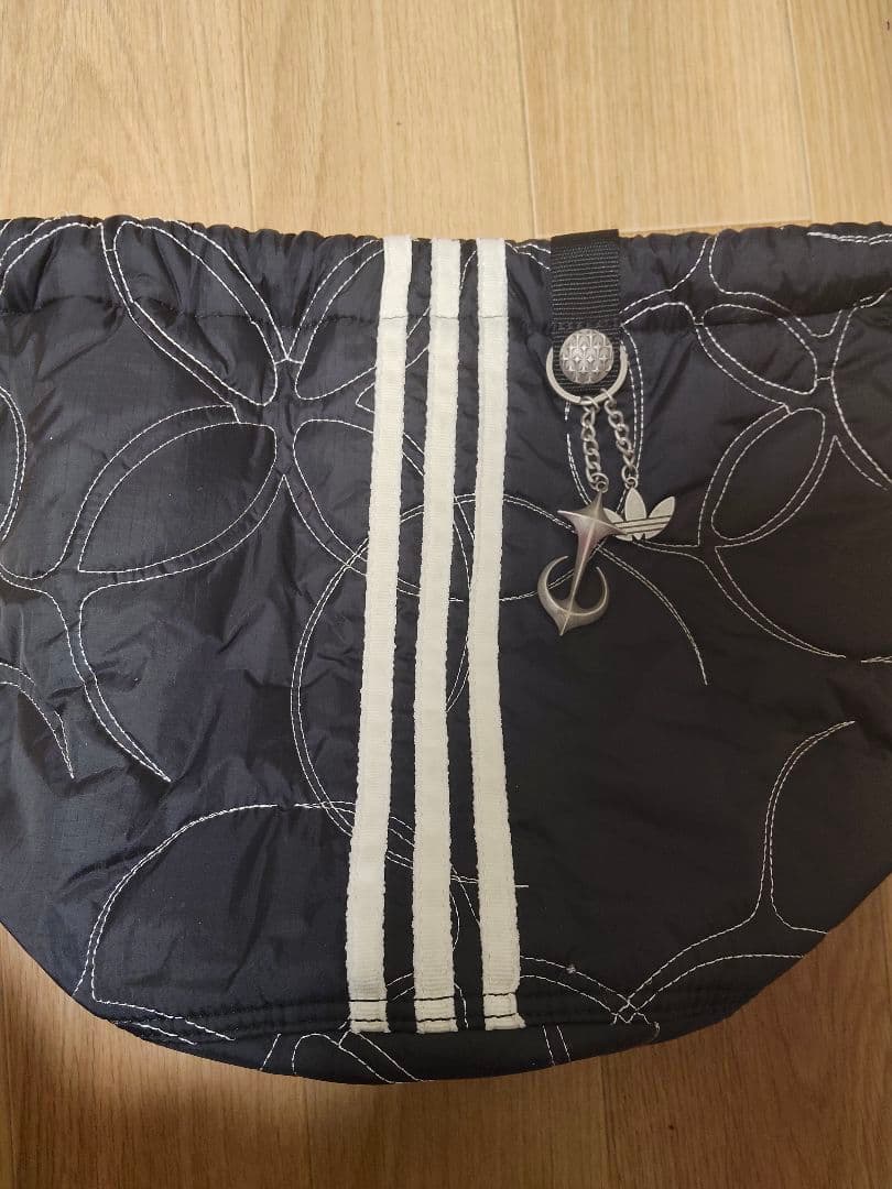 バッグ adidas Thug Club Padded Bag