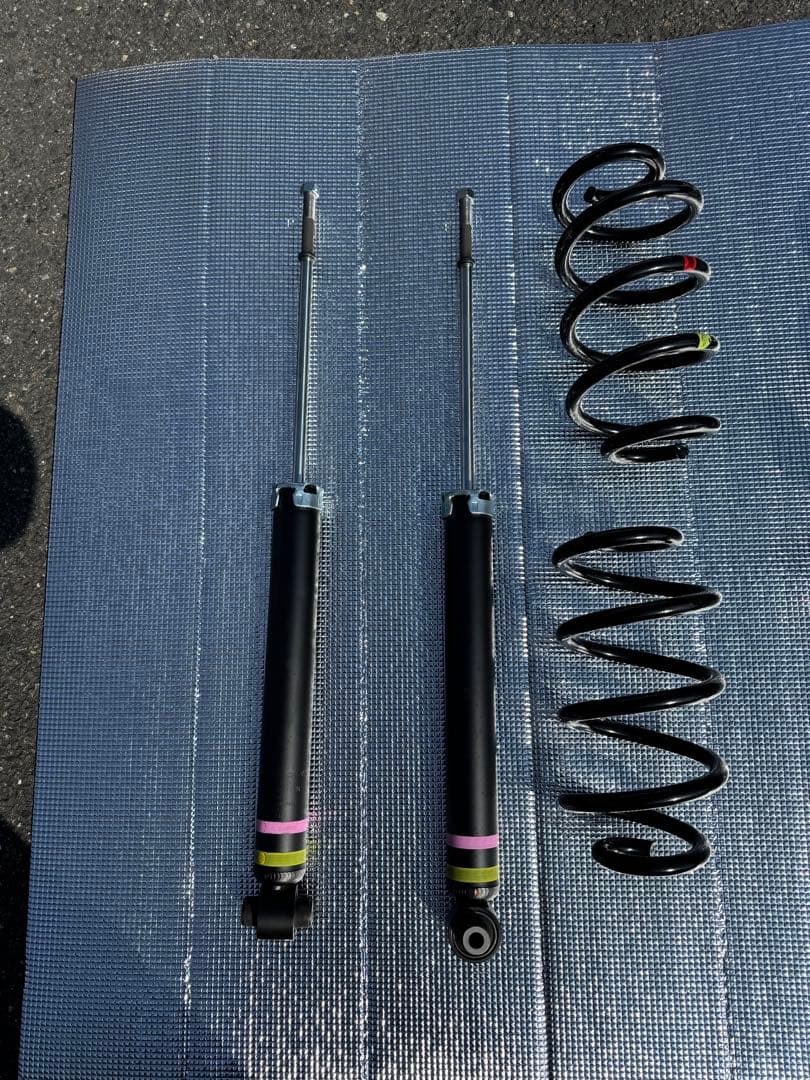 新車外し　VOXY90 純正サスペンション　一式