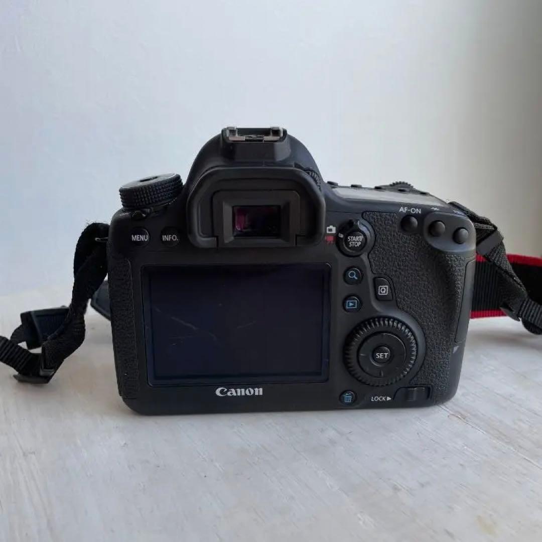フルサイズ 一眼レフ EOS 6D ボディ + バッテリー x2 + 充電器