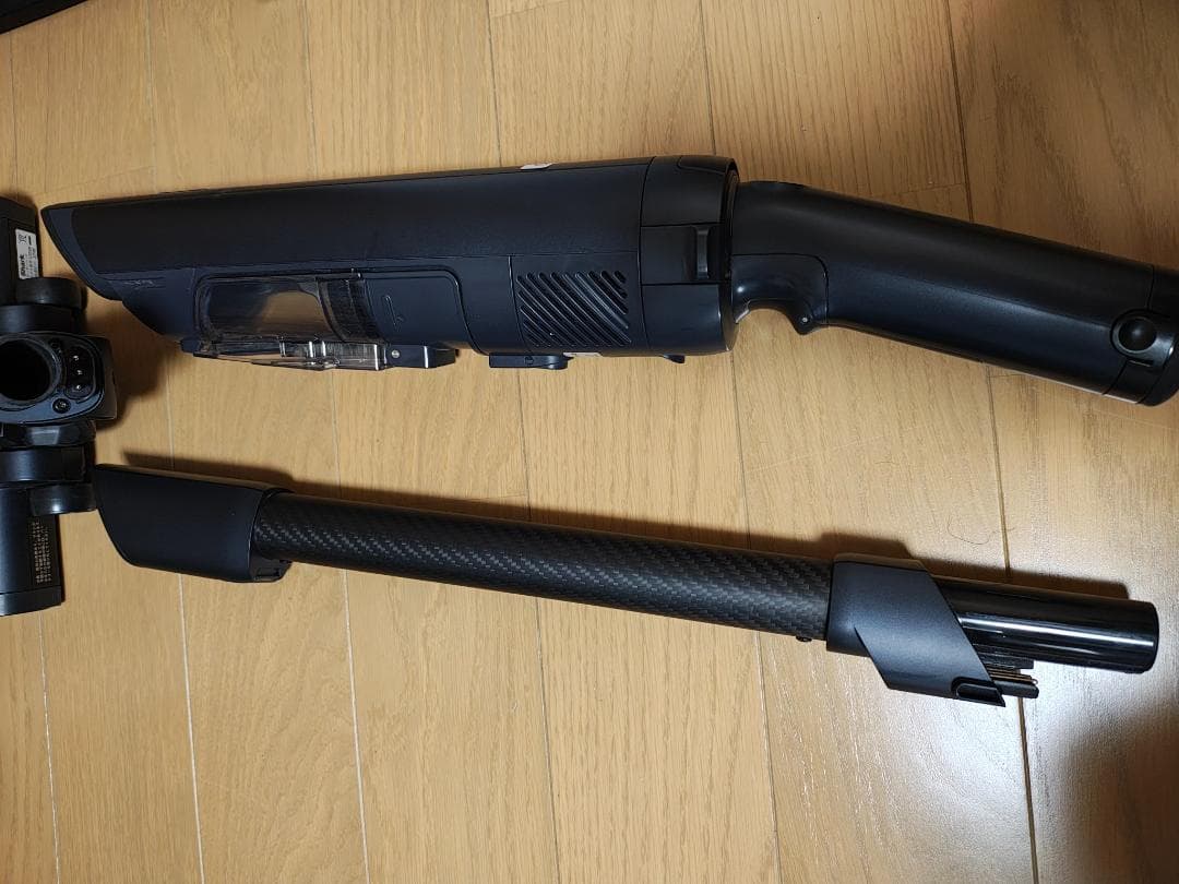 シャーク★コードレスクリーナー★LC301JBK★バッテリー新品と同等★1