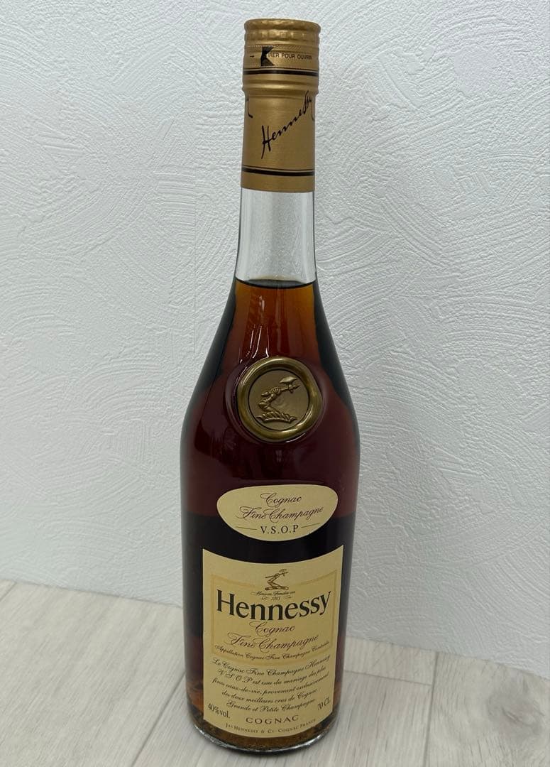 ヘネシー ブランデー 700ml