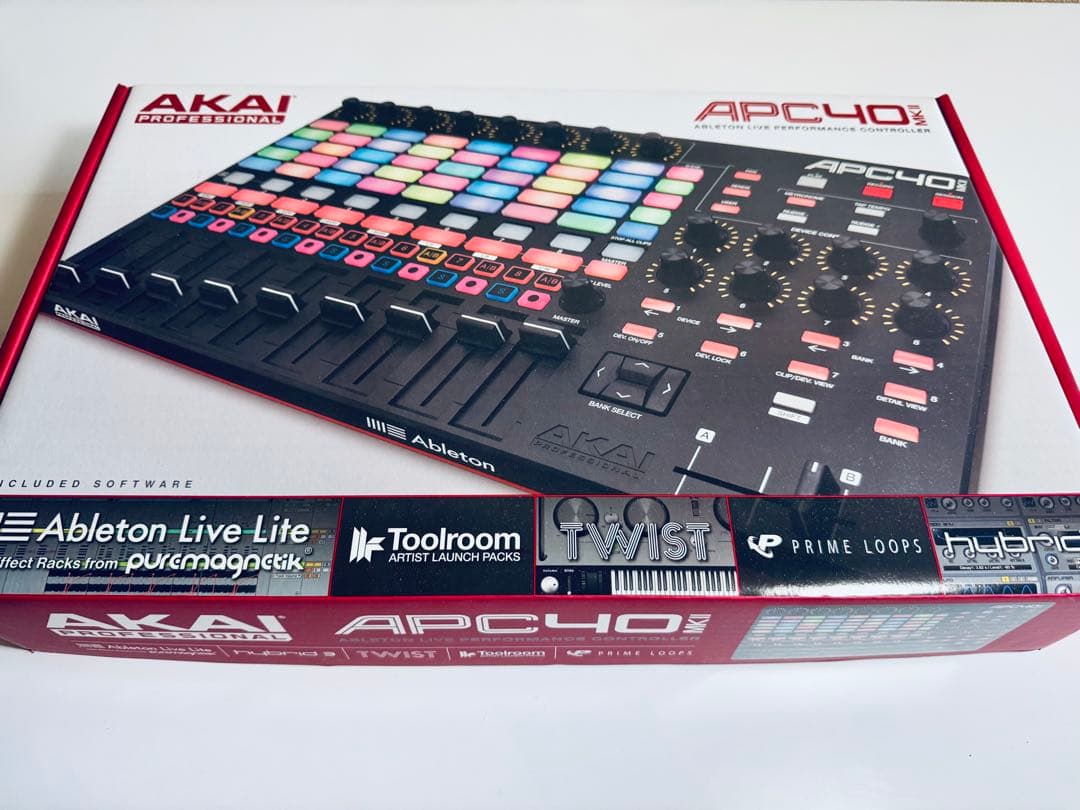 【専用カバー付き】AKAI professional APC40 MK2