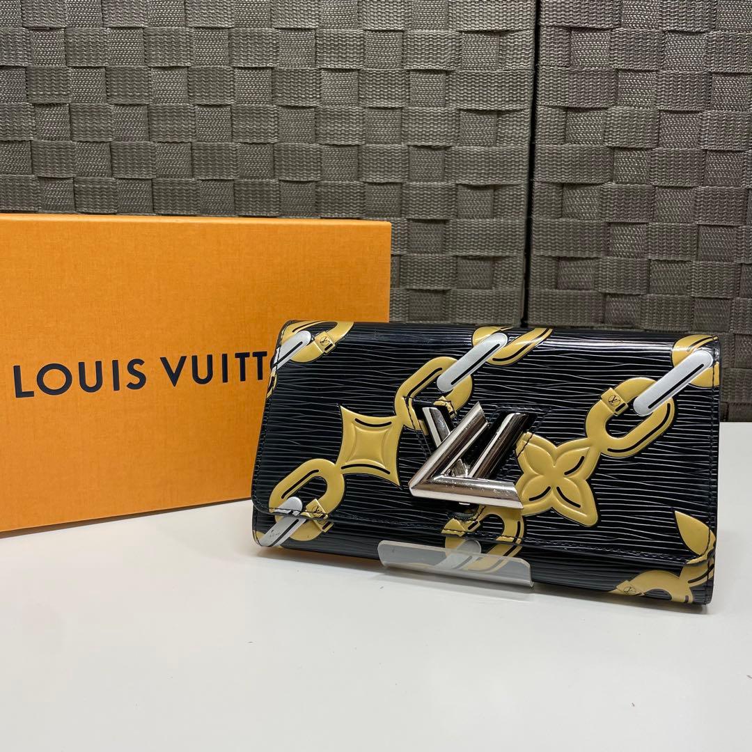ア*ナ様 LOUIS VUITTON ポルトフォイユツイスト　チェーンデザイン