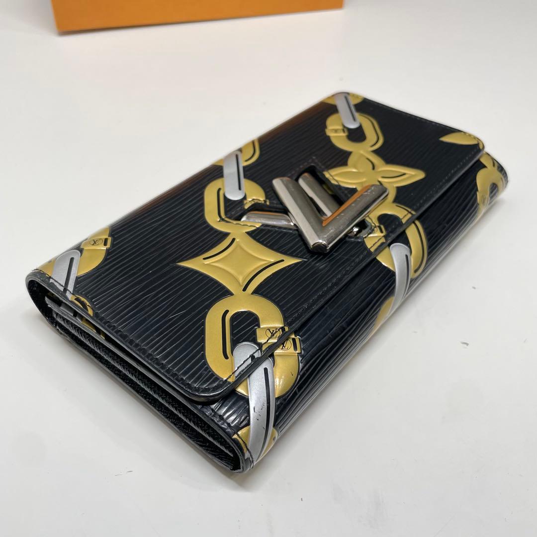 ア*ナ様 LOUIS VUITTON ポルトフォイユツイスト　チェーンデザイン