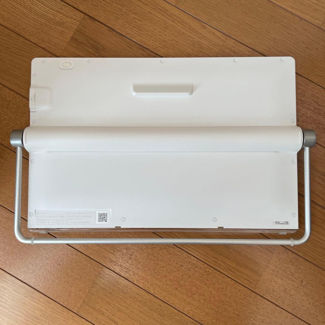 【別売リモコン付】Panasonic液晶テレビUN-15CTD9D 15inch