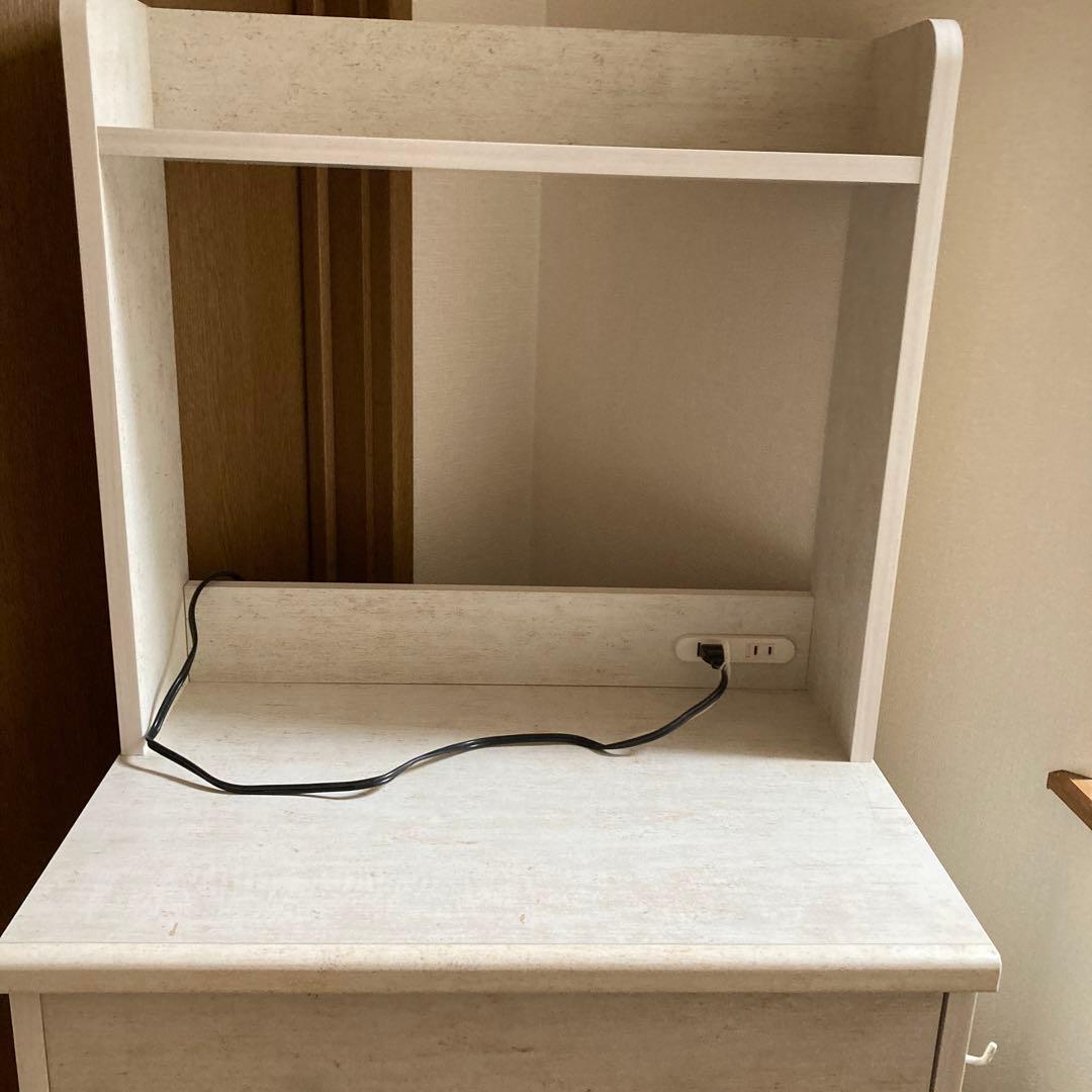 キャビネット（コンセント付き）