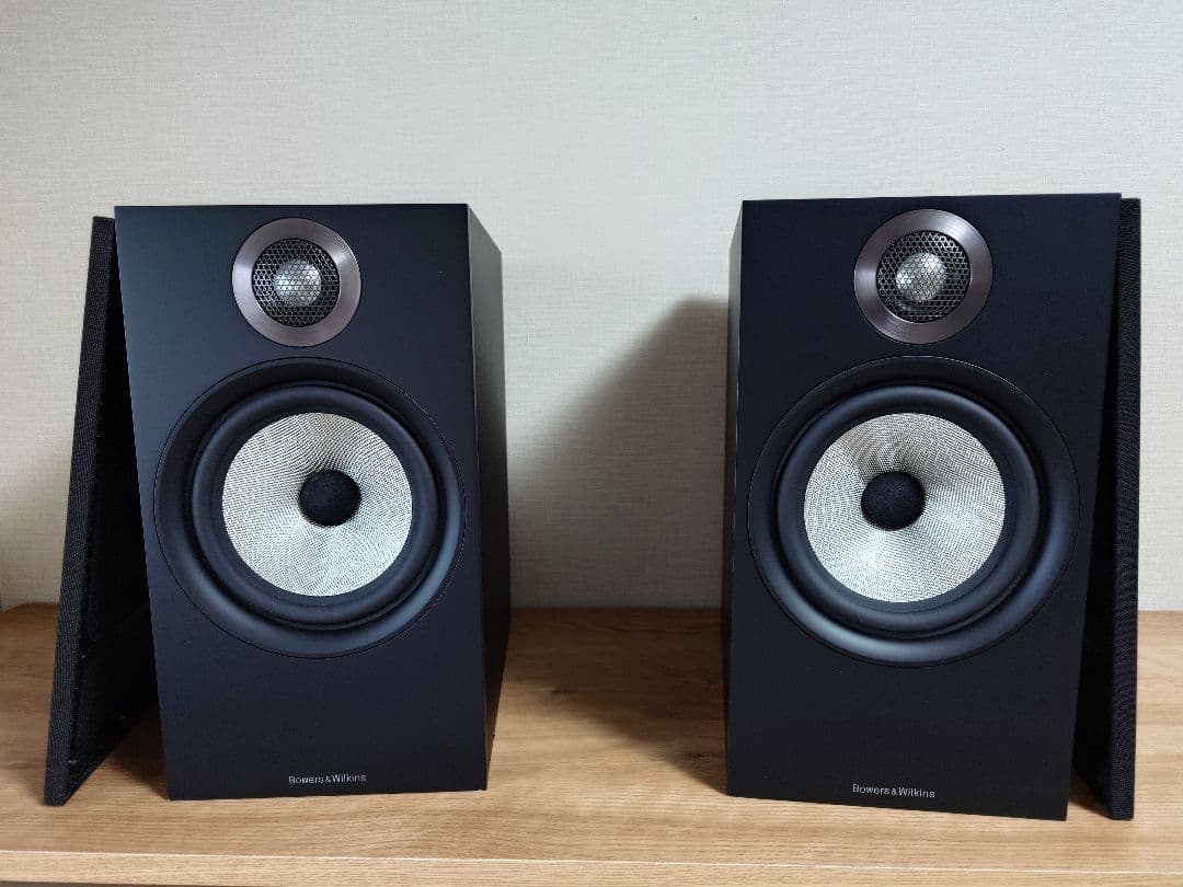 B&W 606 ブックシェルフスピーカー