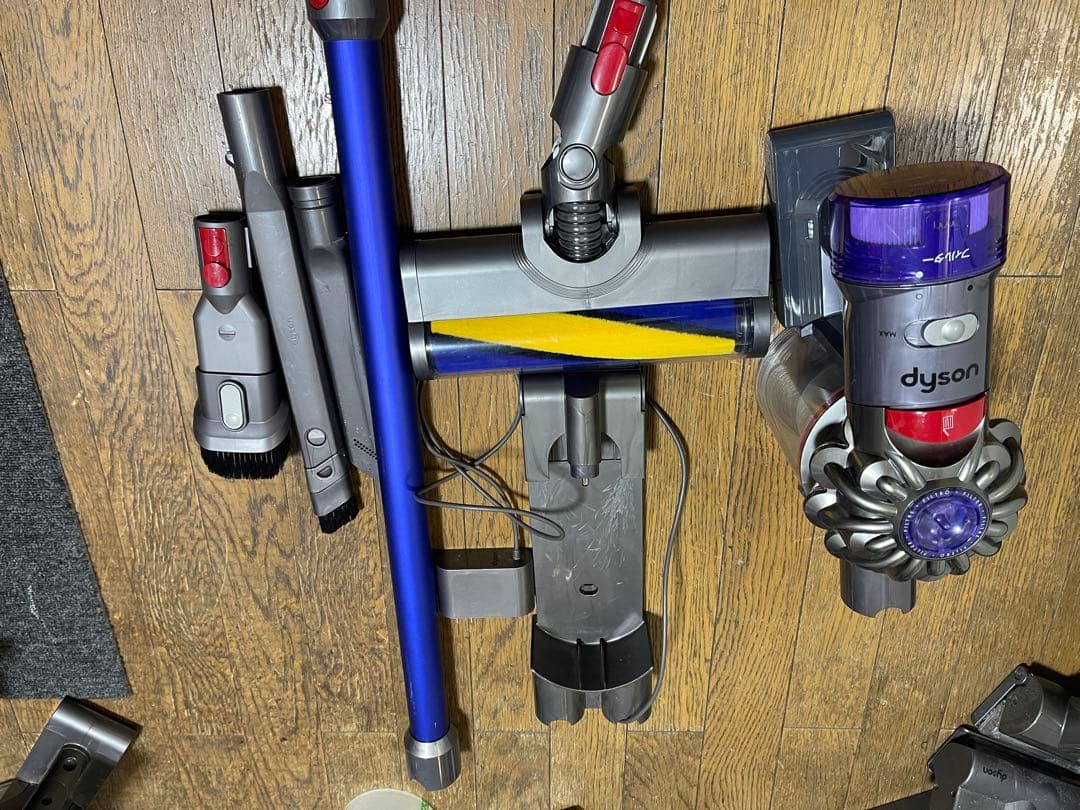 ダイソン V8 ハンディ掃除機
