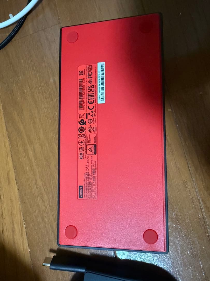 分配器・切替器 ThinkPad Universal USB-C Dock