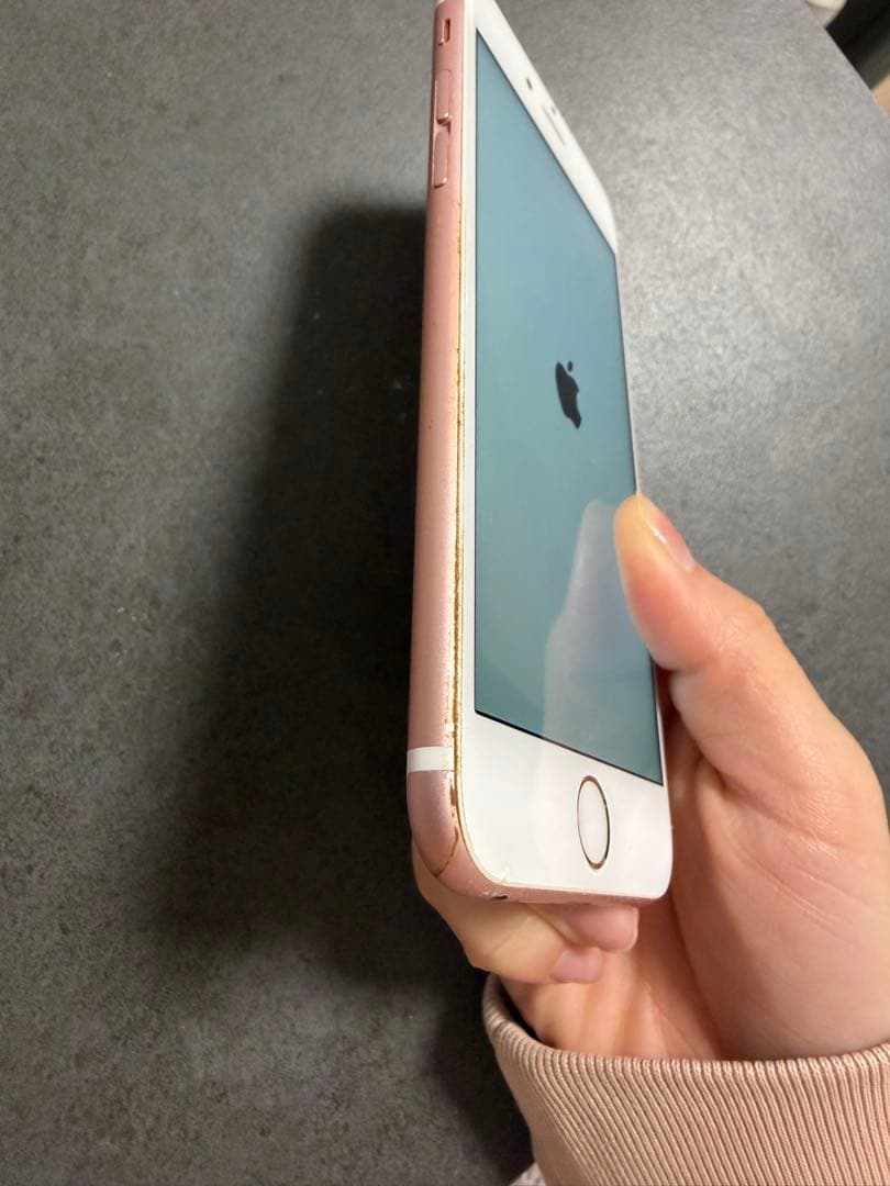 iPhone 6s 64GB simフリー