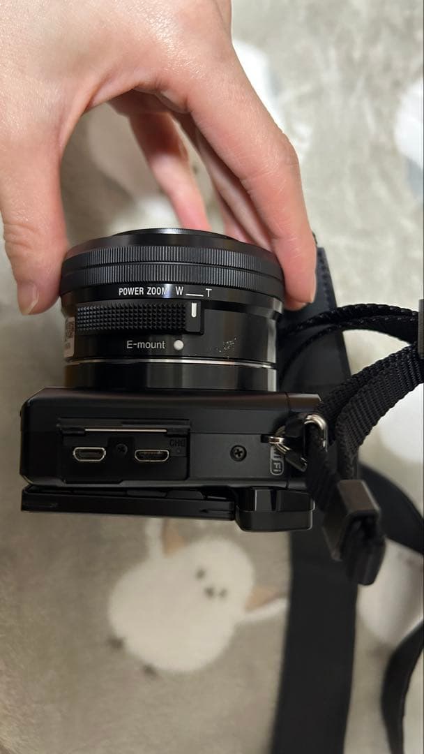 【期間限定値下げ】SONY α6000 ダブルズームレンズキット ブラック