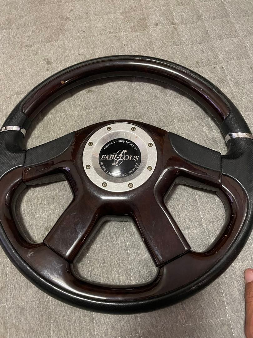 FABULOUS スポーツ ステアリング ホイール