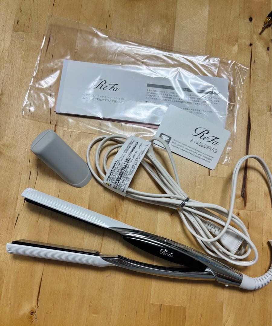 リファ　ビューティック　ストレートアイロン　RE-AC02A
