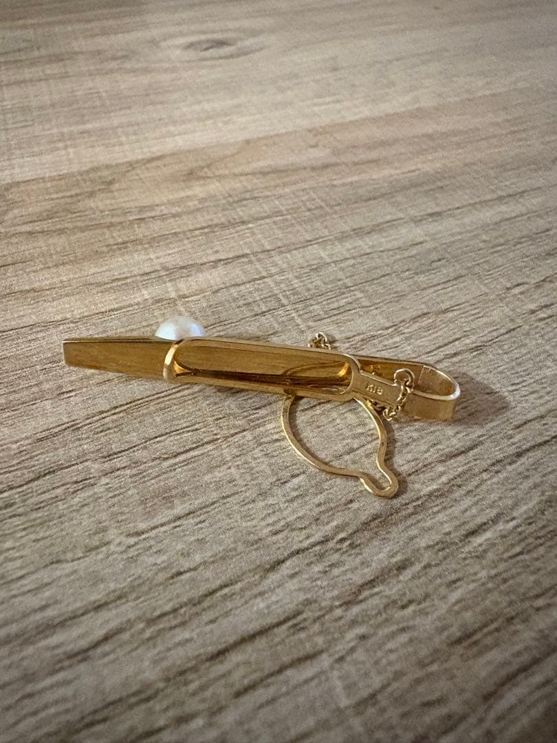 ゴールド　ネクタイピン
