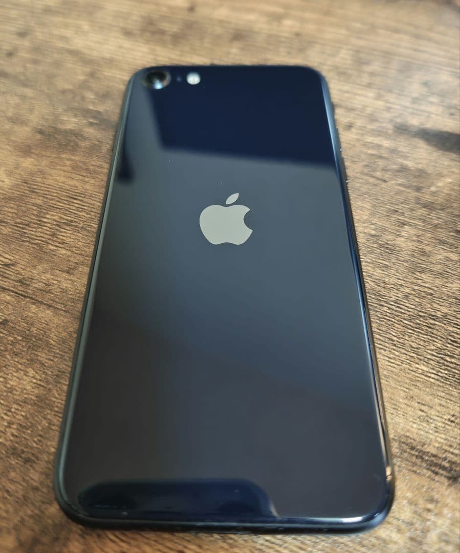 iPhone SE 第3世代 ミッドナイト