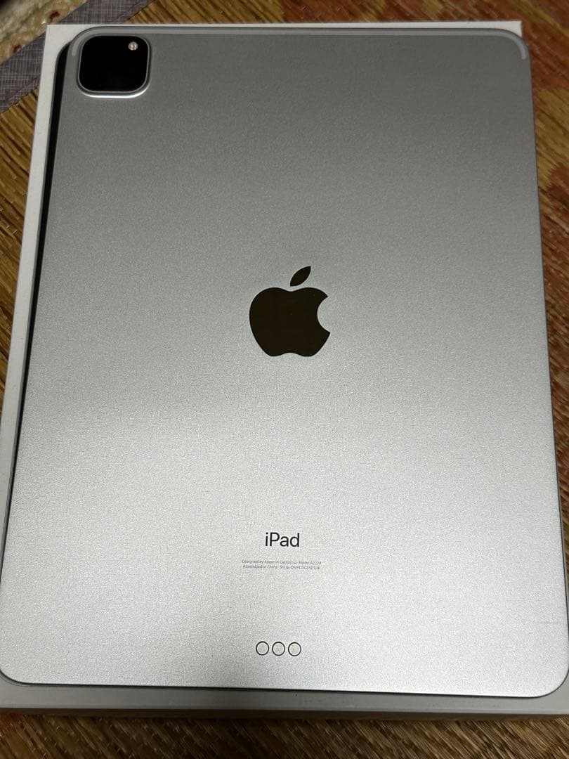 iPad Pro 11インチ 128GB + magic keyboard