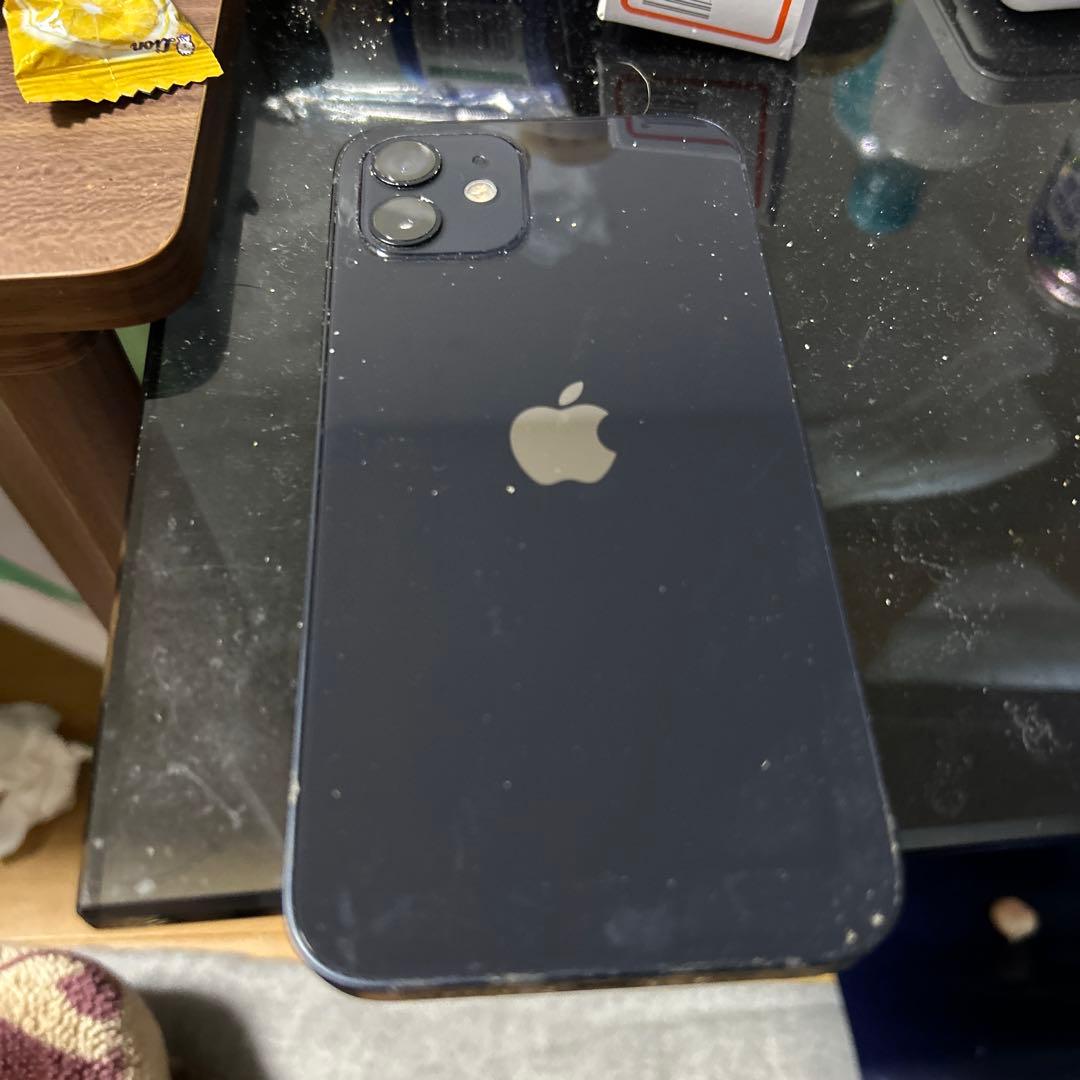 Apple iPhone 12 ブラック