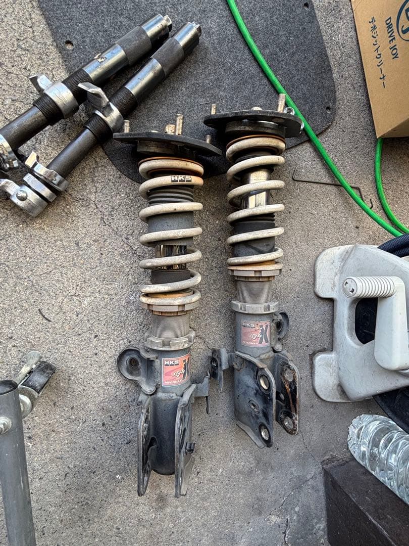 30プリウスHKS車高調ハイパーMAX スタイルX