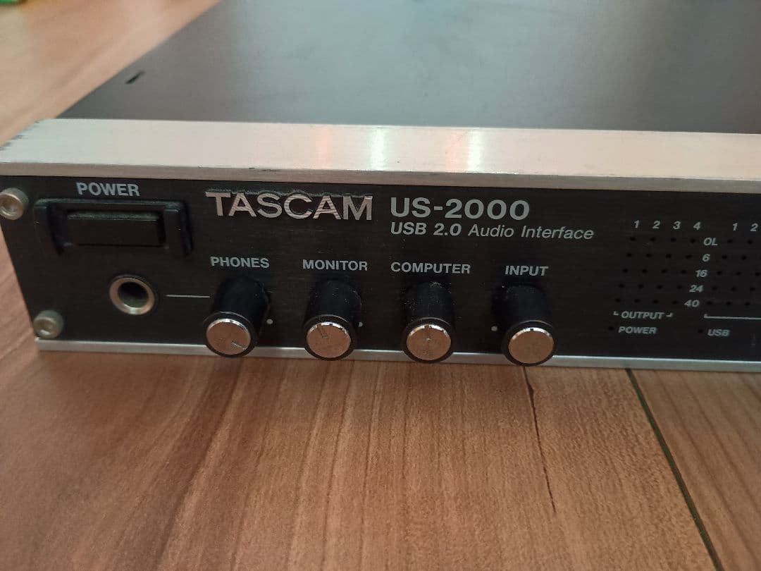 TASCAM US-2000 USBオーディオインターフェース
