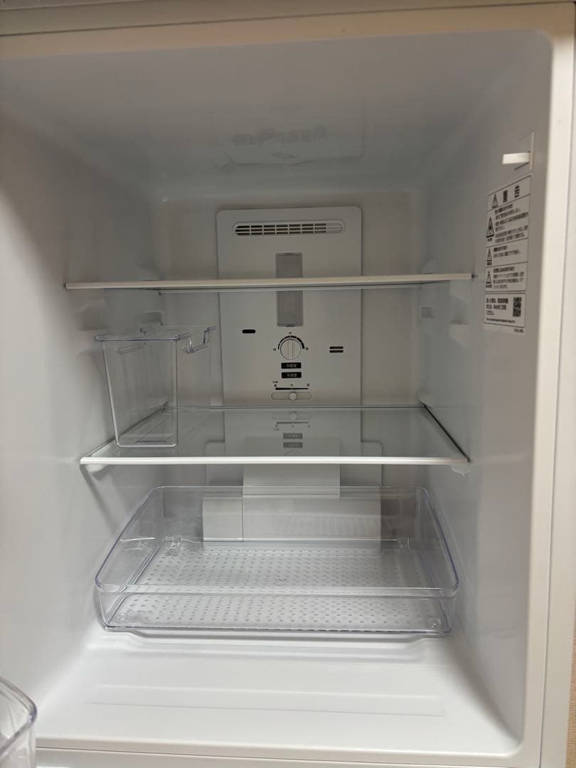 冷蔵庫　SJ-D15KJ-W　シャープ