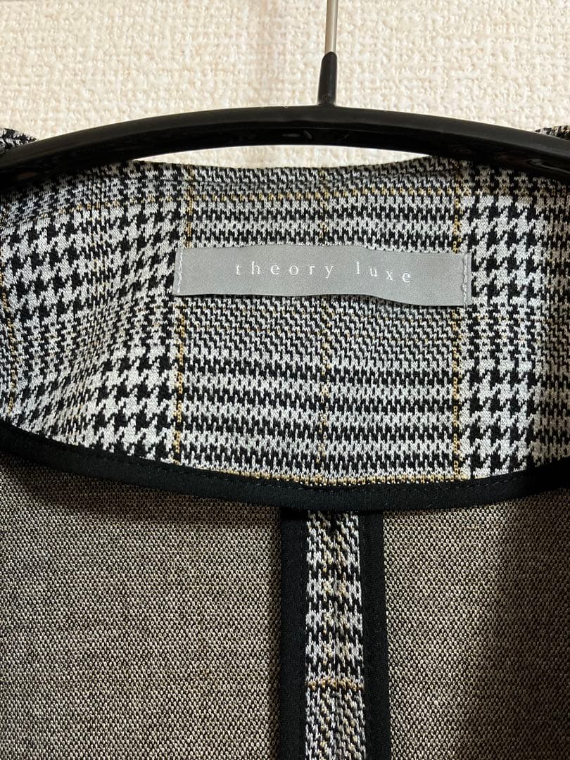 美品　theory luxeセオリーリュクスノーカラージャケット