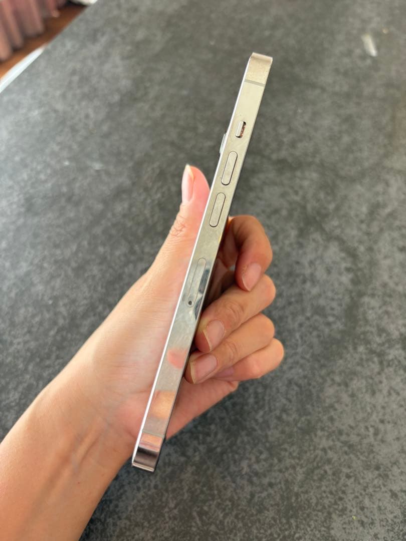 iPhone13Pro 128GB SIMフリー 残債なし　スマホ　シルバー