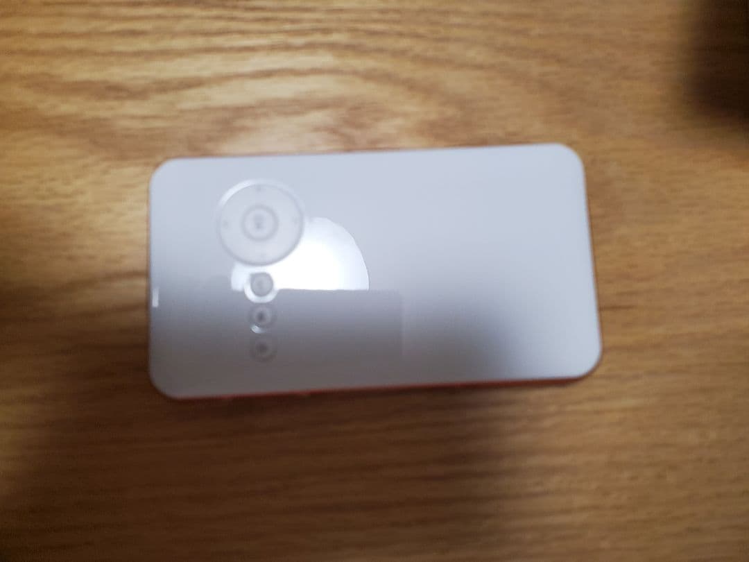 UENO-mono MINI SMART PROJECTOR KABÉNI