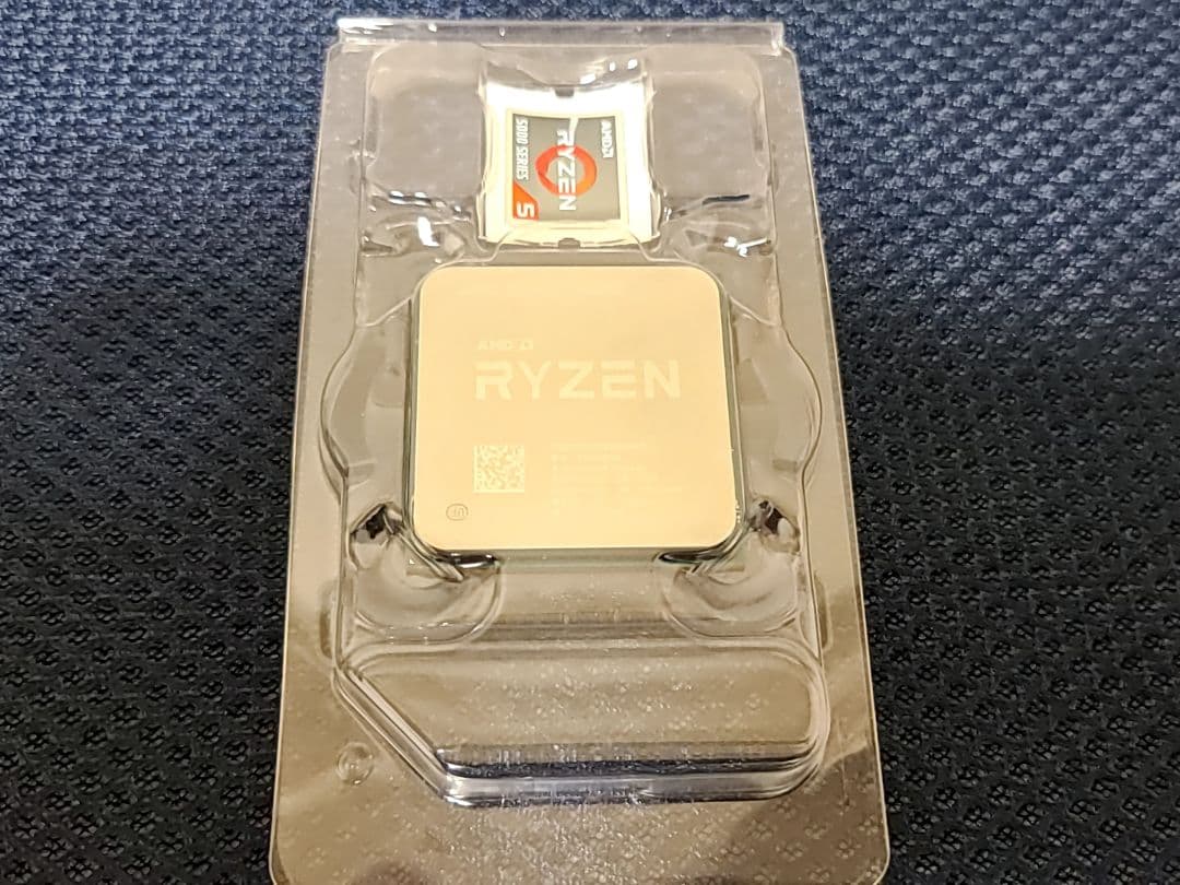 AMD Ryzen 5 5600X 状態良好 付属品全付