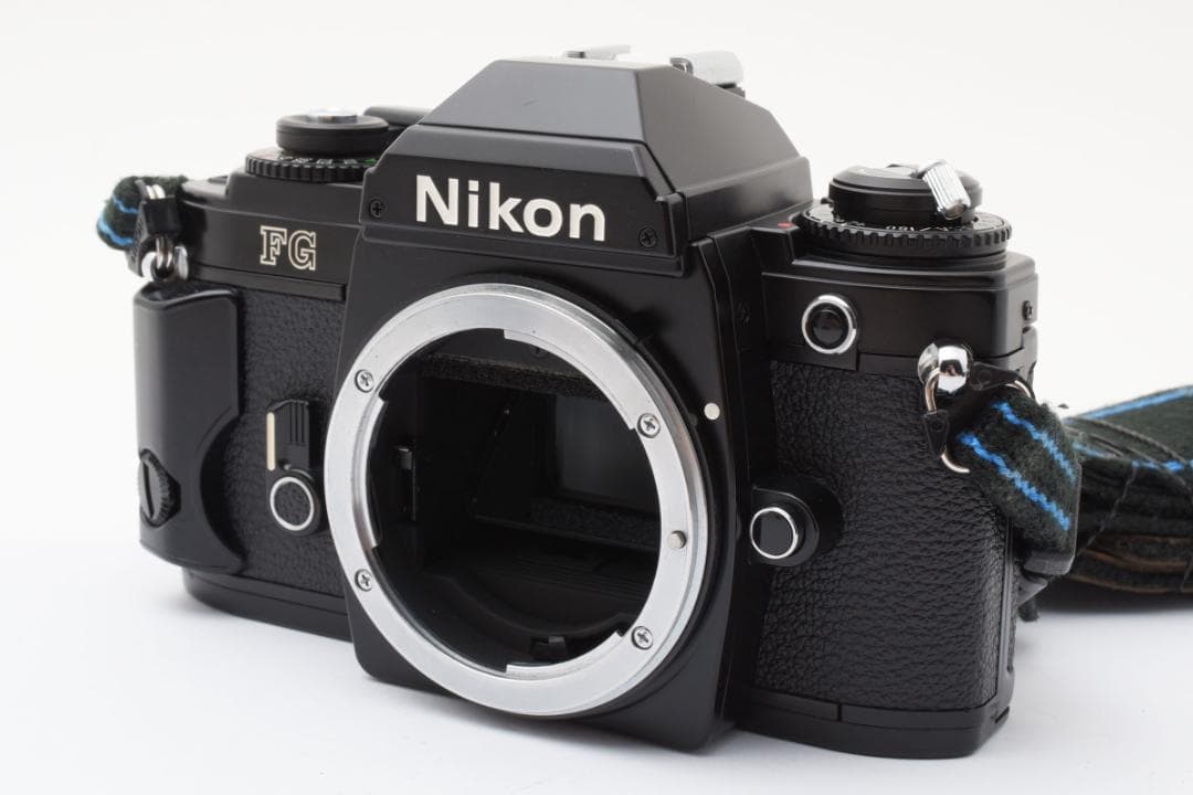 超美品 NIKON FG ブラック フィルムカメラ　モルト新品交換済 B506
