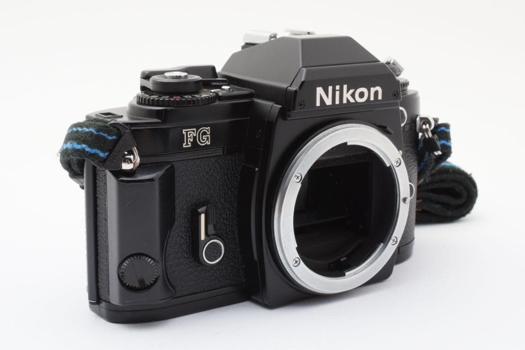 超美品 NIKON FG ブラック フィルムカメラ　モルト新品交換済 B506