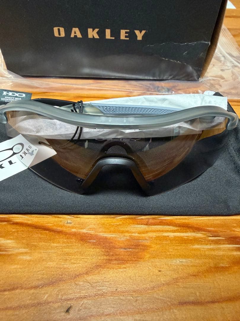 オークリー　レーダープレート　prizm slateレンズ