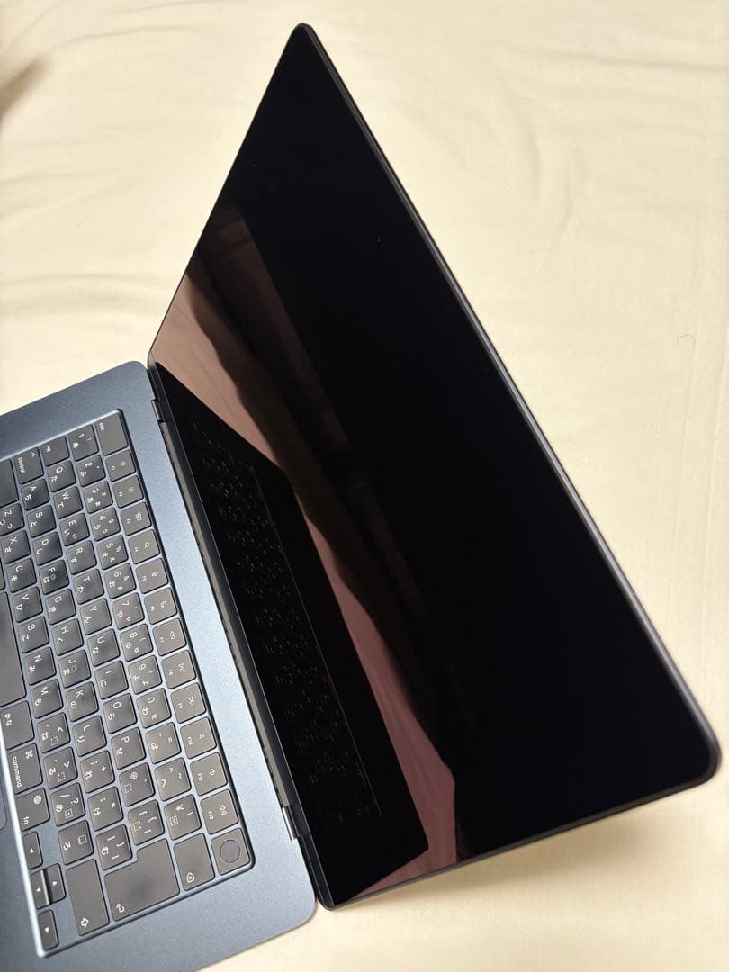 MacBook Air 15インチ M2 メモリ8GB SSD256GB整備済