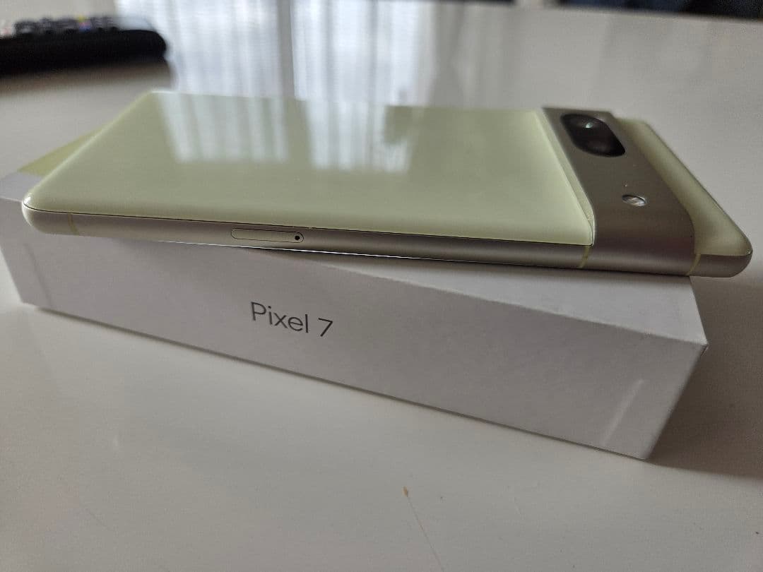 Google Pixel 7 黄緑色 箱付き Pixel Buds Pro付属