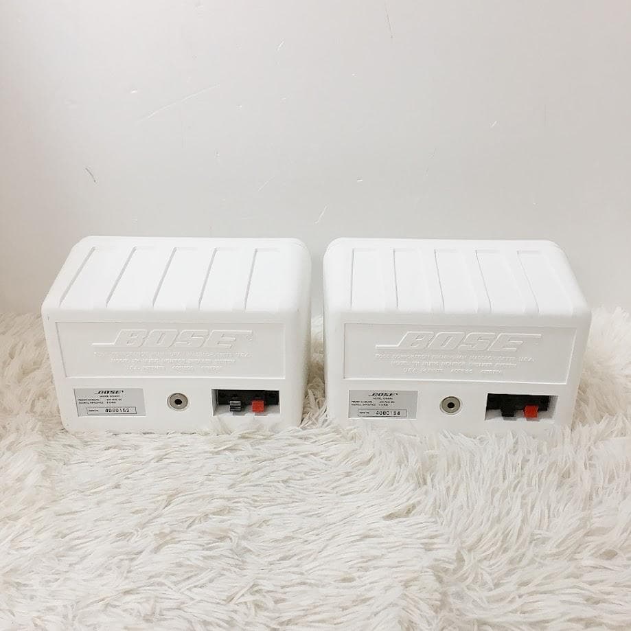 希少なホワイト BOSE 101MMW ペアスピーカー シリアル連番