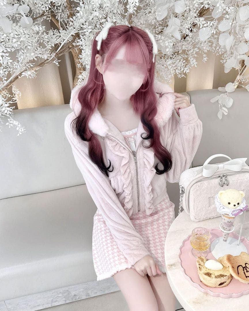 ミシェルマカロンmichell macaron ビジュー付き猫耳もこもこパーカー