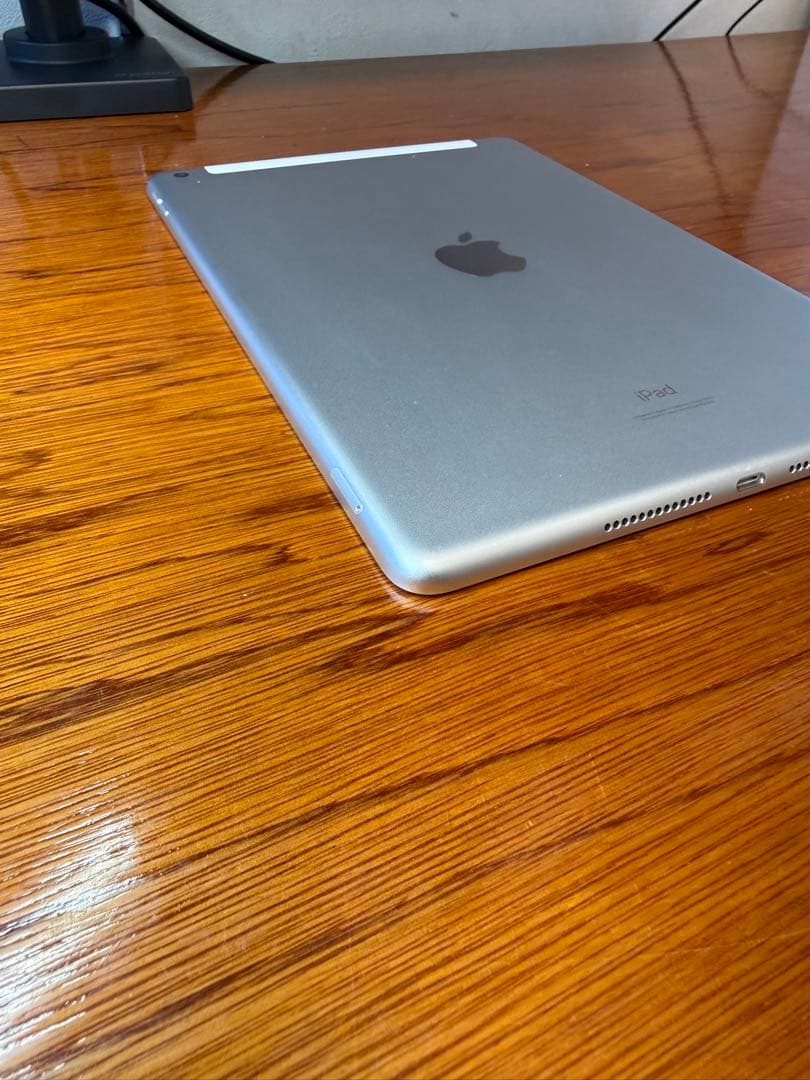【充電容量100％】iPad 第9世代64GBWi-Fi+Cellular_A1
