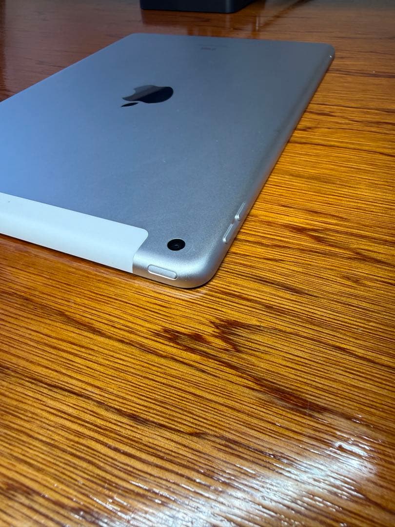 【充電容量100％】iPad 第9世代64GBWi-Fi+Cellular_A1