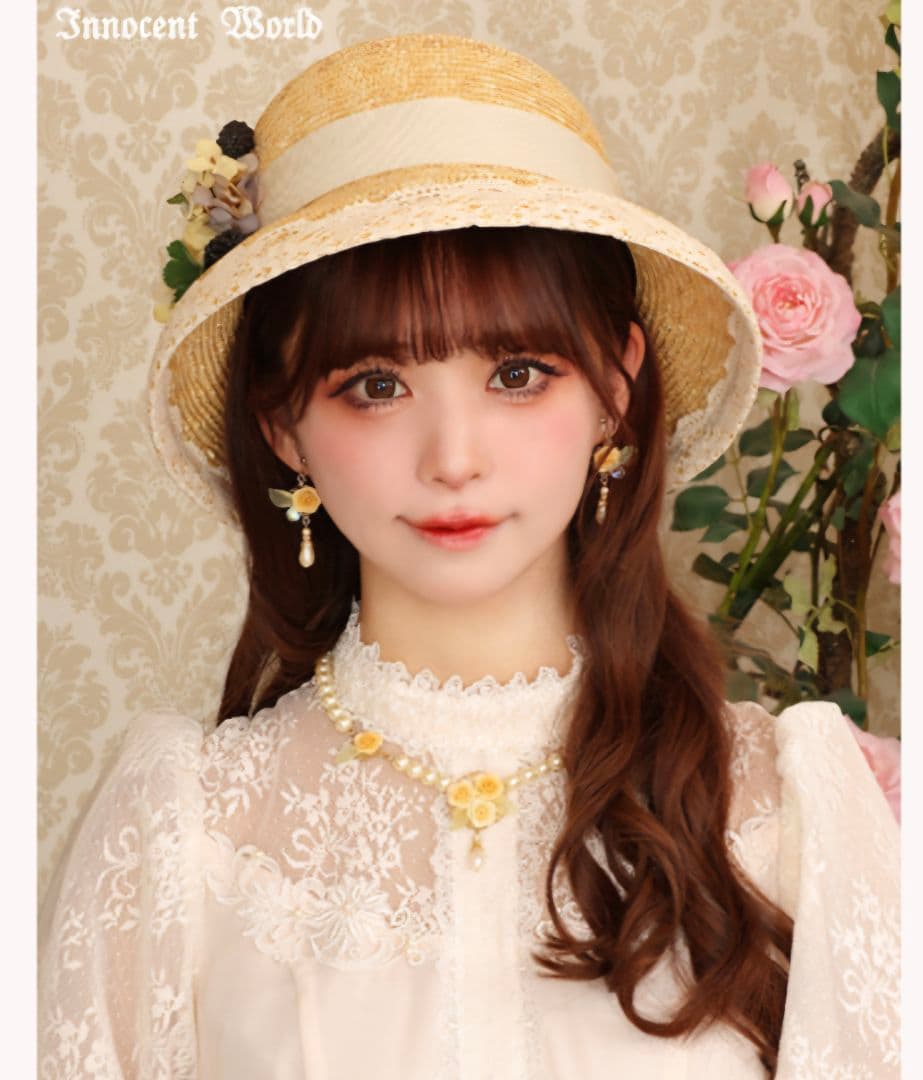 【美品】Innocent World　コサージュ付カサブランカハット　生成X生成