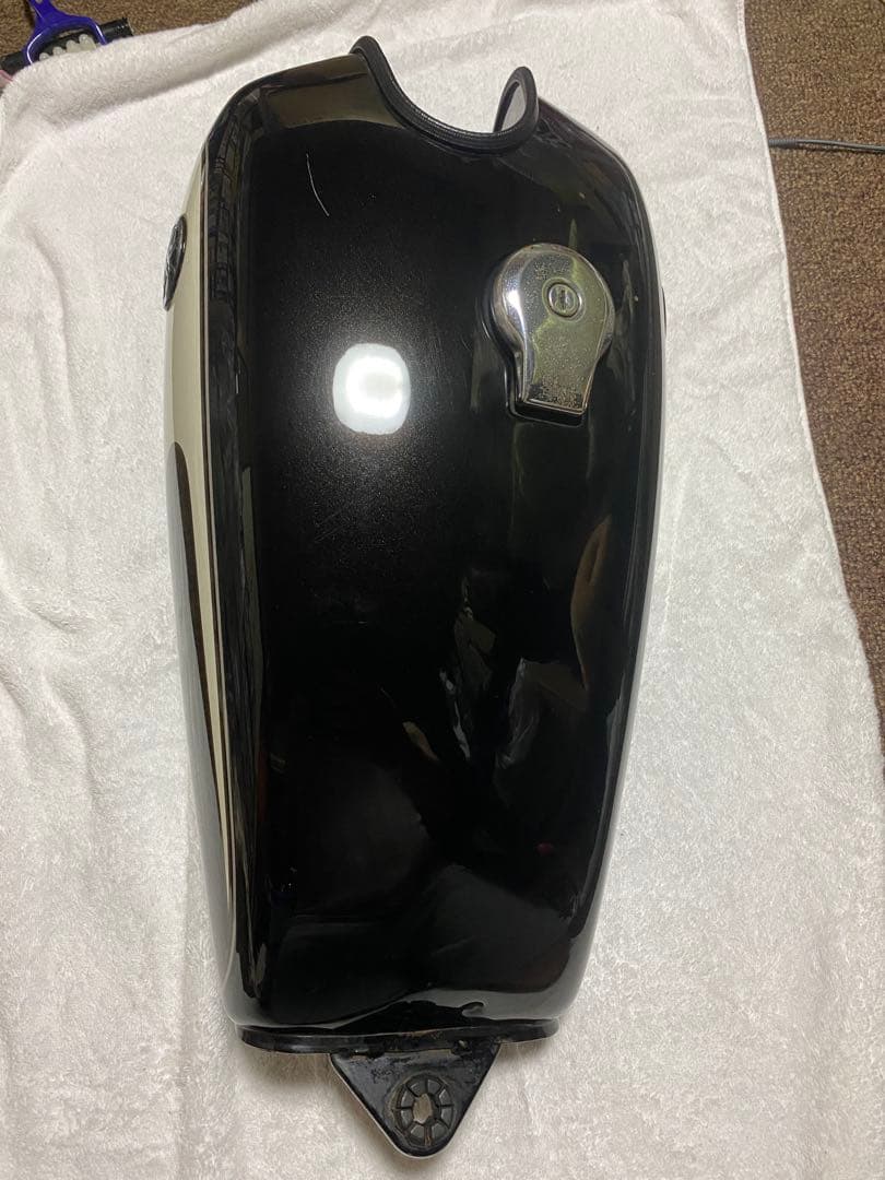 SR400用 ブラックタンク　カギ有ります！！