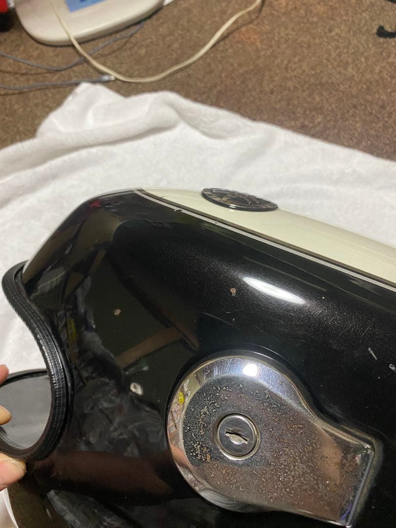 SR400用 ブラックタンク　カギ有ります！！