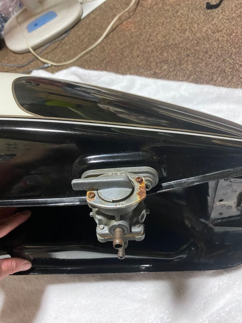 SR400用 ブラックタンク　カギ有ります！！