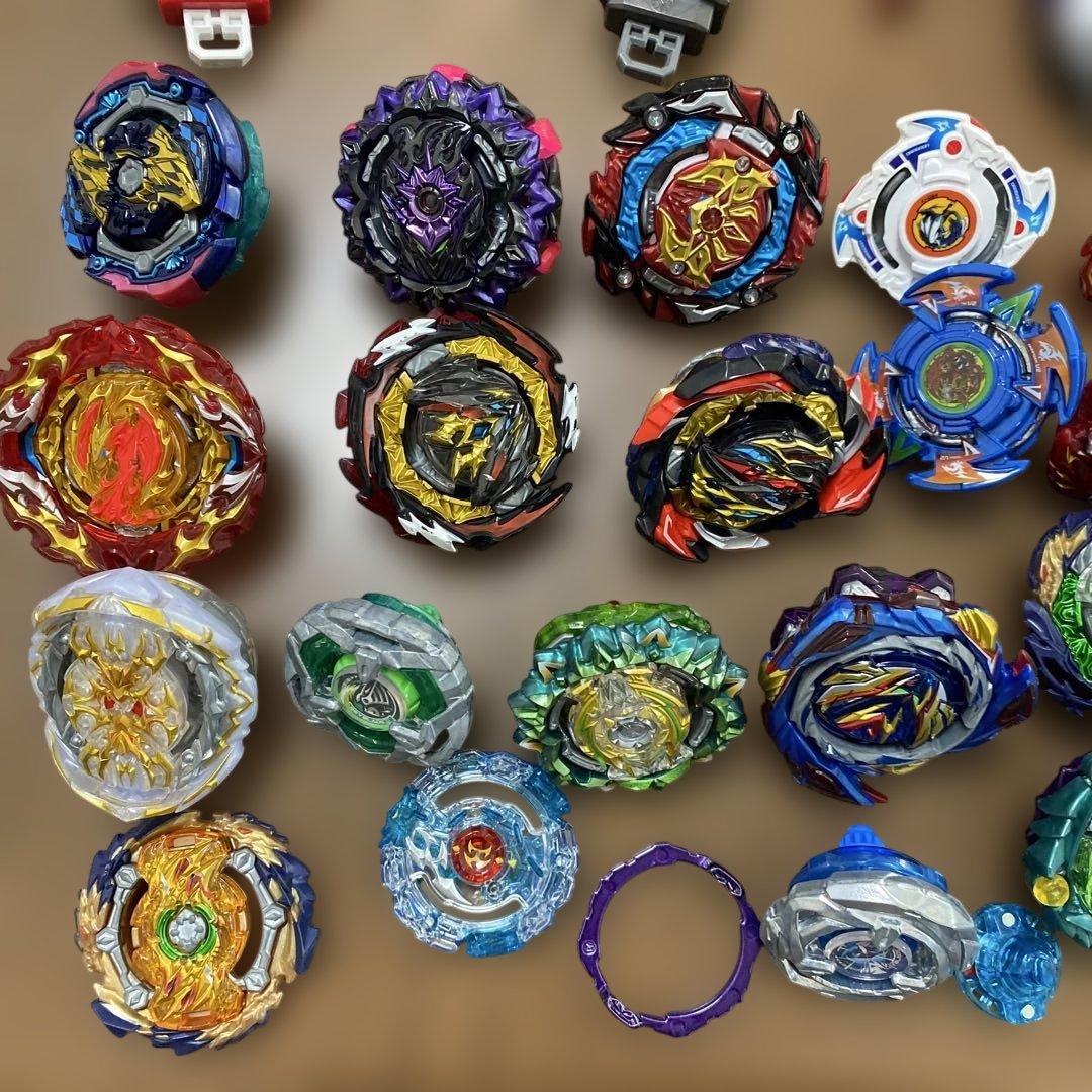 ベイブレード　スタジアムセット　まとめ売り（多色、付属品付き）