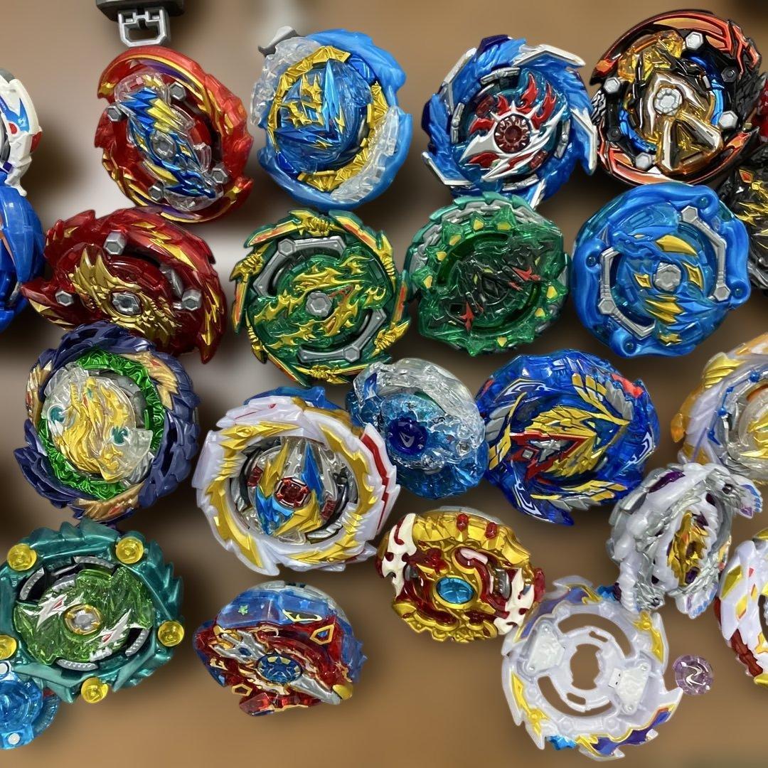 ベイブレード　スタジアムセット　まとめ売り（多色、付属品付き）