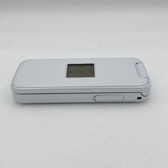 専用予約済み【ほぼ未使用】ドコモ らくらくホン F-01M ホワイト