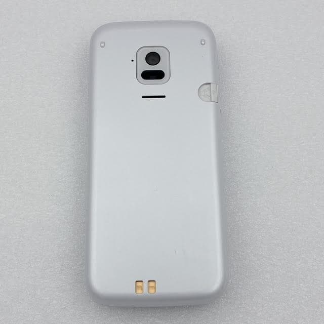 専用予約済み【ほぼ未使用】ドコモ らくらくホン F-01M ホワイト