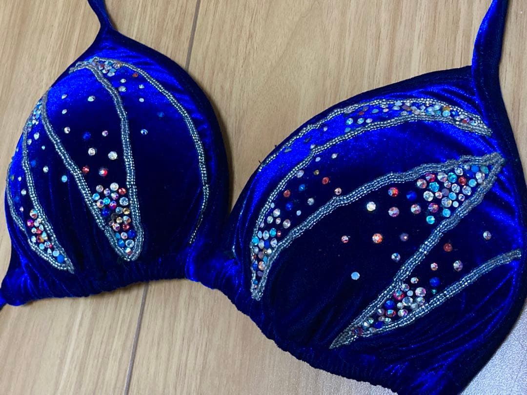 JBBF 女子フィジーク 規定ビキニ ケース付き