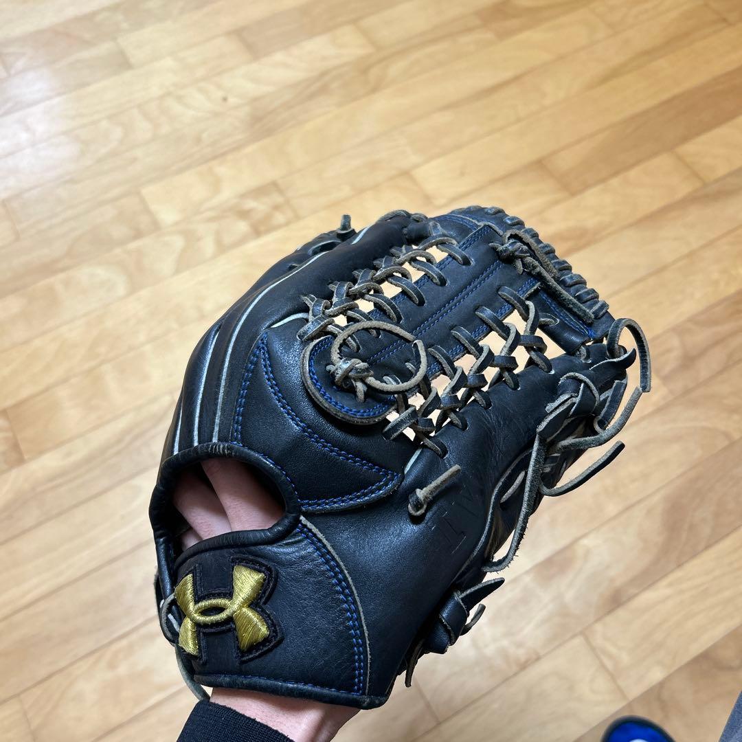 s*r様 アンダーアーマー硬式外野グラブ