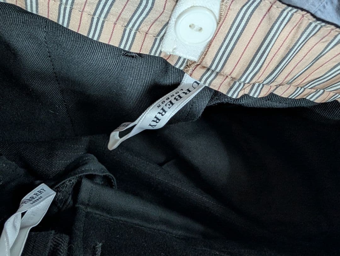 バーバリー　フォーマル　スーツ　ジャケット　ネクタイ　シャツ　パンツ　130cm