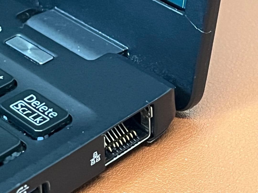 ジャンク LIFEBOOK U9311 i5-1145G7 8G 256GB